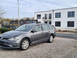 Grau Gebraucht 2017 VW Golf VII Comfortline Kombi | 9.500 € (Fairer Preis)