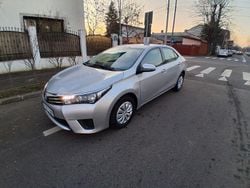 Silber Gebraucht 2015 Toyota Corolla Comfort Limousine | 7.500 € (Superpreis)