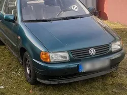 Grün Gebraucht 1999 VW Polo Kleinwagen | 950 € (Fairer Preis)