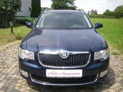 Lavablau metallic Gebraucht 2012 Skoda Superb Elegance Kombi | 9.900 € (Teuer)