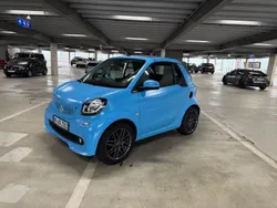 Blau Gebraucht 2017 Smart ForTwo Cabrio Brabus Cabrio | 18.000 € (Fairer Preis)