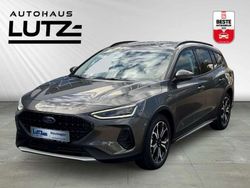 Grau (magnetic metallic) Neu 2025 Ford Focus Active X Limousine | 36.785 € (Teuer)