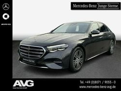 Grau Gebraucht 2024 Mercedes E220 Premium Limousine | 57.800 € (Teuer)