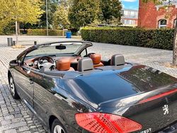 Schwarz Gebraucht 2005 Peugeot 307 CC Cabrio | 2.999 € (Fairer Preis)