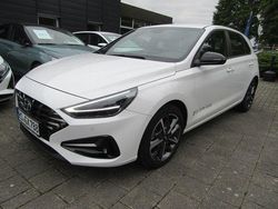 Weiß Gebraucht 2024 Hyundai i30 GO! Limousine | 19.990 € (Fairer Preis)