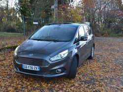 Grau Gebraucht 2016 Ford S-MAX Titanium Van / Kleinbus | 7.800 € (Guter Preis)