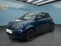 Grün Gebraucht 2021 Fiat 500e Icon Kleinwagen | 17.399 € (Fairer Preis)