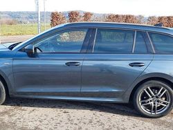 Grau Gebraucht 2021 Skoda Octavia Clever Kombi | 19.300 € (Guter Preis)