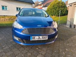Blau Gebraucht 2017 Ford Grand C-Max Van / Kleinbus | 6.499 €
