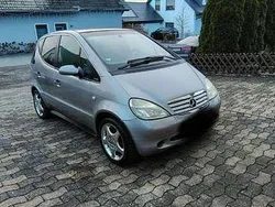 Grau Gebraucht 2000 Mercedes A190 Elegance Limousine | 2.350 € (Fairer Preis)