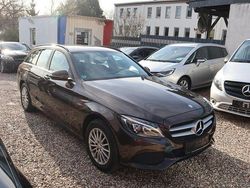 Braun Gebraucht 2015 Mercedes C200 Limousine | 12.990 € (Fairer Preis)