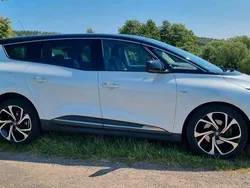 Weiß Gebraucht 2019 Renault Grand Scénic IV Bose Edition Van / Kleinbus | 17.190 € (Guter Preis)