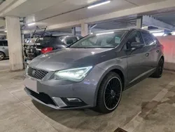 Grau Gebraucht 2015 Seat Leon ST Style Kombi | 10.000 € (Fairer Preis)
