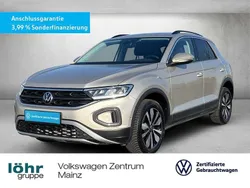 Ivory silver metallic Gebraucht 2024 VW T-Roc Move SUV | 27.750 € (Superpreis)