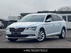 Weiß Gebraucht 2015 Skoda Superb Style Kombi | 12.250 € (Guter Preis)