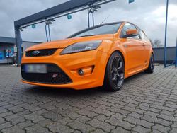Orange Gebraucht 2009 Ford Focus ST Coupé | 7.500 €