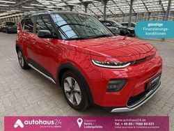 Rot Gebraucht 2024 Kia Soul EV Inspiration SUV | 28.990 € (Guter Preis)