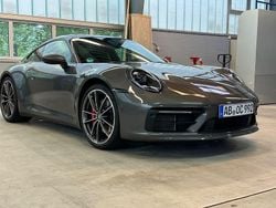 Grau Gebraucht 2022 Porsche 911 Carrera S Sport Coupé | 135.911 € (Etwas zu teuer)