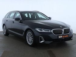 Grau Gebraucht 2023 BMW 520 Luxury Line Kombi | 32.880 € (Guter Preis)