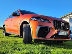 Orange Gebraucht 2021 Jaguar F-Pace SVR SUV | 65.000 € (Teuer)