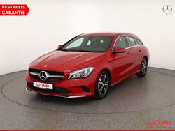 Rot Gebraucht 2017 Mercedes CLA200 Shooting Brake Urban Kombi | 21.890 € (Fairer Preis)