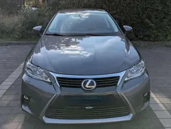 Grau Gebraucht 2015 Lexus CT200h Executive Line Limousine | 18.500 €
