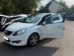 Weiß Gebraucht 2010 Opel Corsa OPC Limousine | 2.800 € (Guter Preis)