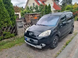 Schwarz Gebraucht 2010 Peugeot Partner Tepee Premium Van / Kleinbus | 5.500 € (Fairer Preis)