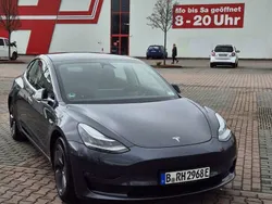 Gebraucht 2019 Tesla Model 3 Limousine | 26.700 € (Etwas zu teuer)