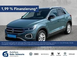 Blau Gebraucht 2023 VW T-Roc Style SUV | 27.880 € (Guter Preis)