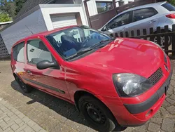 Rot Gebraucht 2001 Renault Clio II Kleinwagen | 1.000 € (Guter Preis)