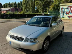 Silber Gebraucht 2001 Audi A3 Limousine | 1.100 € (Superpreis)