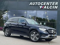 Blau Gebraucht 2017 Mercedes GLC250 AMG line SUV | 28.890 € (Fairer Preis)