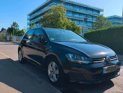 Schwarz Gebraucht 2016 VW Golf VII Limousine | 9.500 € (Fairer Preis)