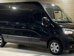 Grau Gebraucht 2021 Renault Master Komfort Van / Kleinbus | 21.490 € (Fairer Preis)