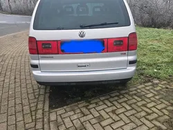 Grau Gebraucht 2003 VW Sharan Van / Kleinbus | 1.500 € (Fairer Preis)