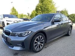 Grau Gebraucht 2022 BMW 320 Sport Line Limousine | 21.850 € (Guter Preis)