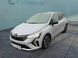 Grau Gebraucht 2022 Renault Clio V Techno Kleinwagen | 22.590 €
