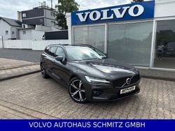 Platinum grey (metallic) Gebraucht 2023 Volvo V60 Plus Kombi | 35.850 € (Etwas zu teuer)
