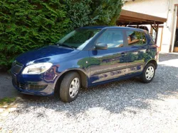Blau Gebraucht 2012 Skoda Fabia Limousine | 4.900 € (Etwas zu teuer)