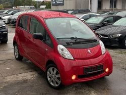 Rot Gebraucht 2012 Peugeot iON Active Kleinwagen | 5.500 € (Fairer Preis)