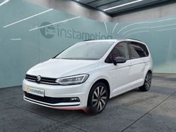 Weiß Gebraucht 2024 VW Touran Pro Van / Kleinbus | 38.749 € (Etwas zu teuer)