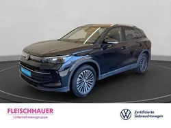 Schwarz Gebraucht 2024 VW Tiguan Life SUV | 37.280 € (Fairer Preis)