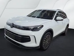 Weiß Gebraucht 2024 VW Tiguan Life SUV | 30.350 € (Superpreis)