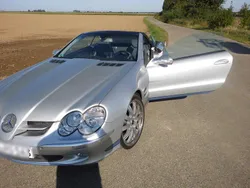 Silber Gebraucht 2023 Mercedes SL350 Cabrio | 19.580 €
