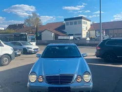Silber Gebraucht 1999 Mercedes E280 Avantgarde Limousine | 9.900 € (Fairer Preis)