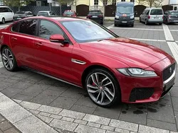 Rot Gebraucht 2016 Jaguar XF S Limousine | 15.999 € (Superpreis)