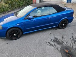Blau Gebraucht 2002 Opel Astra Cabriolet Cabrio | 800 € (Guter Preis)