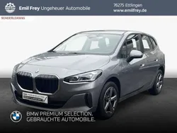 Skyscraper grau metallic Gebraucht 2023 BMW 218 Active Tourer Basis Van / Kleinbus | 31.990 € (Guter Preis)