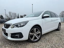 Blanc banquise Gebraucht 2018 Peugeot 308 SW Kombi | 11.000 € (Superpreis)